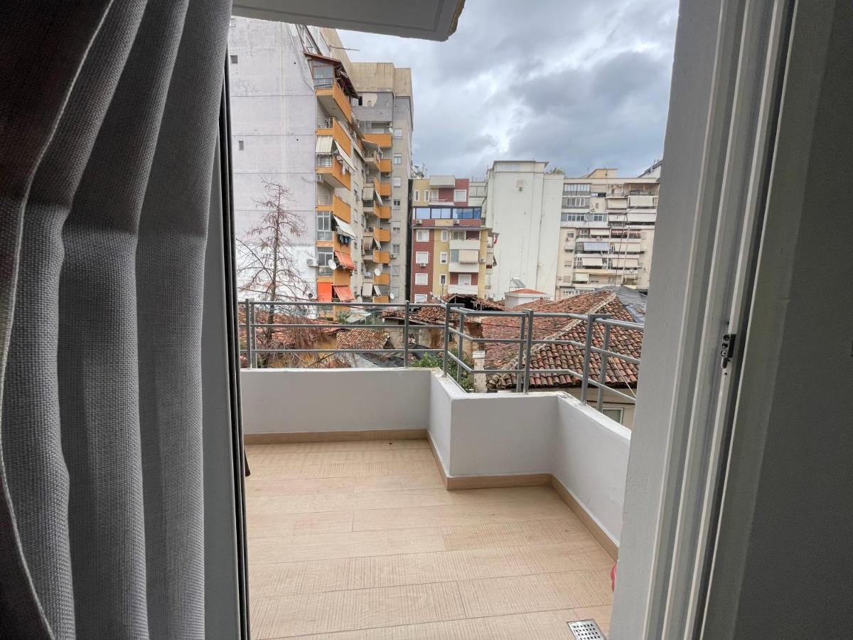 Tirana Sunshine Apartment Экстерьер фото